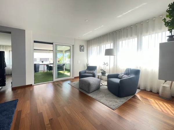 Charmante 4.5-Zimmer-Wohnung mit Balkon und herrlicher Aussicht in Locarno 5