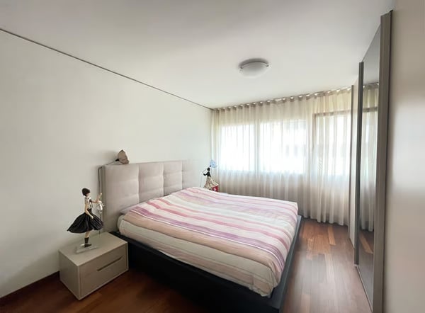 Charmante 4.5-Zimmer-Wohnung mit Balkon und herrlicher Aussicht in Locarno 2