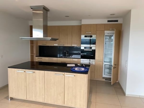 Helle 3.5-Zimmer-Wohnung mit Balkon und Aussicht in Thalwil 3