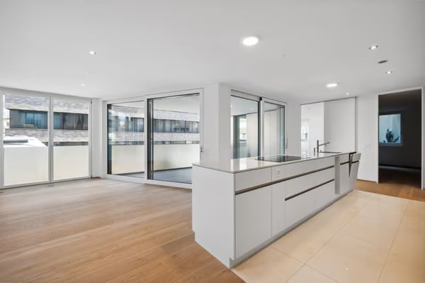Geräumige 4.5-Zimmer-Wohnung mit Balkon und Garage in Binningen 3