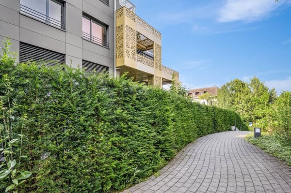 Helle 4.5-Zimmer-Wohnung mit Balkon und Seeblicknähe in Kilchberg 8