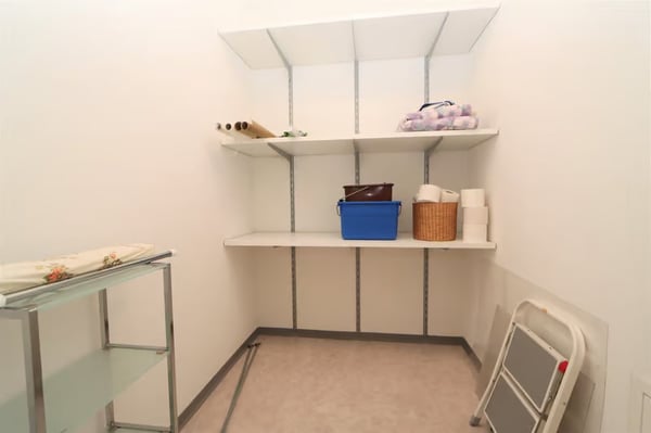 Geräumige 4.5-Zimmer-Wohnung mit Balkon in Biel – sofort verfügbar! 8
