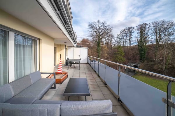 Helle 4.5-Zimmer-Wohnung mit Balkon und Garage in Bülach 10