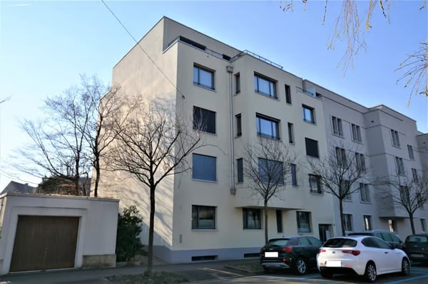 Helle 4.5-Zimmer-Wohnung mit Balkon und Garage in Basel 6