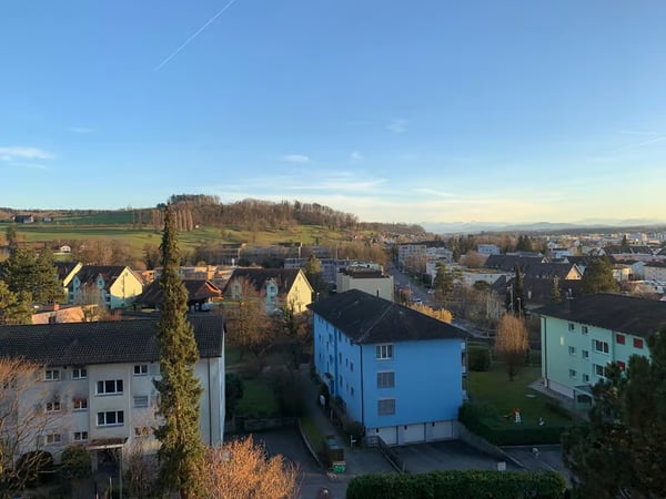 Grosszügige 5.5-Zimmer-Wohnung mit Balkon und herrlichem Ausblick in Bülach 11