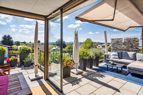 Helle 4.5-Zimmer-Wohnung mit Balkon und Garage in Hinwil – ab sofort verfügbar! 5
