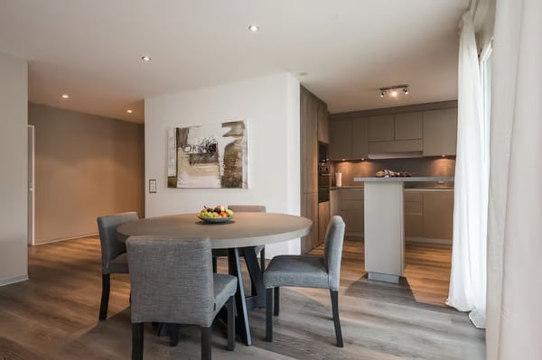 Charmante 3.5-Zimmer-Wohnung mit Balkon in Thalwil – sofort verfügbar! 4