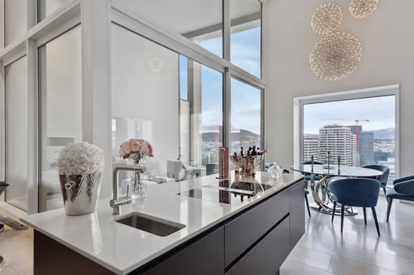 Grosszügige 4.5-Zimmer-Wohnung mit Stadtblick in Zürich-Seebach 8
