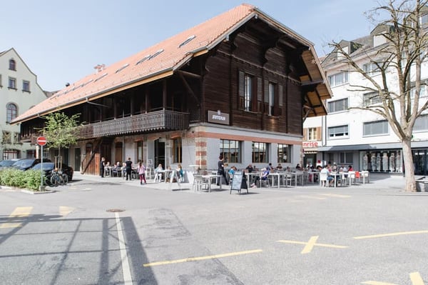 Moderne 2.5-Zimmer-Wohnung mit Balkon und Garage in Langenthal 5