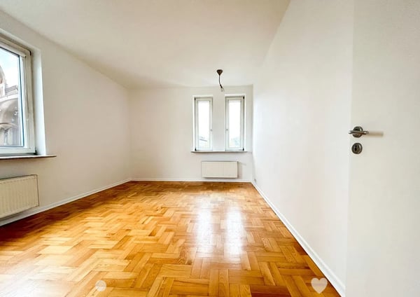 Geräumige 4.5-Zimmer-Wohnung mit Balkon in Interlaken – sofort verfügbar! 3