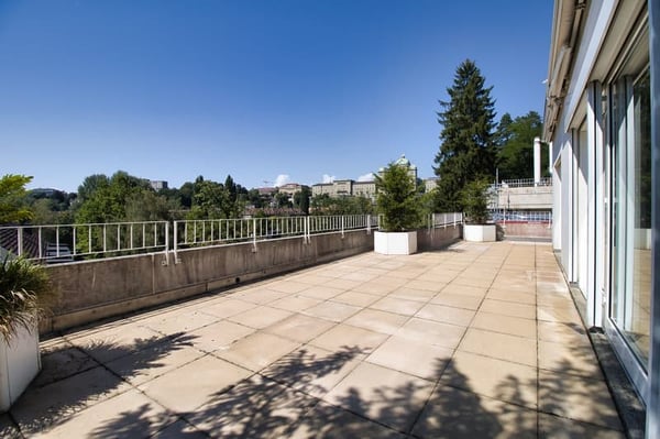 Charmant appartement de 2.5 pièces avec balcon à Bern 4