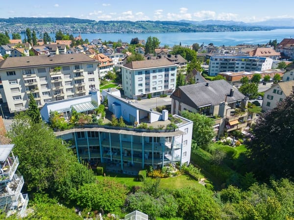 Zentrumsnahe 2½-Zimmer-Wohnung in Wädenswil 4