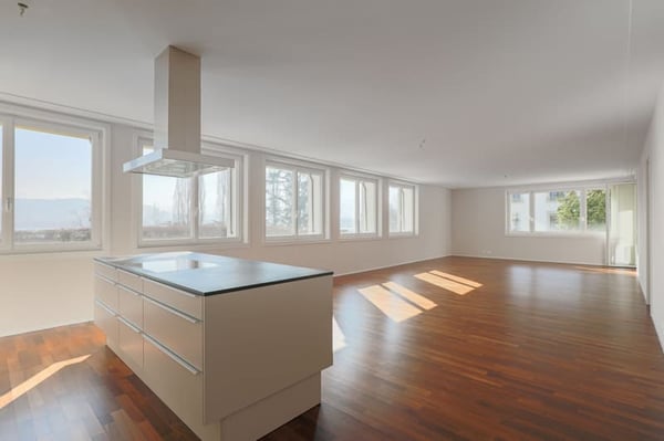 Grosszügige 4.5-Zimmer-Wohnung mit Balkon und herrlichem Ausblick in Luzern 2