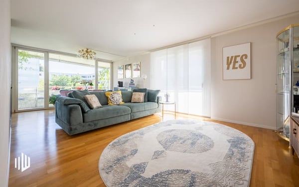 Helle 3.5-Zimmer-Wohnung mit Balkon in Bern-Brünnen – ab sofort verfügbar! 2