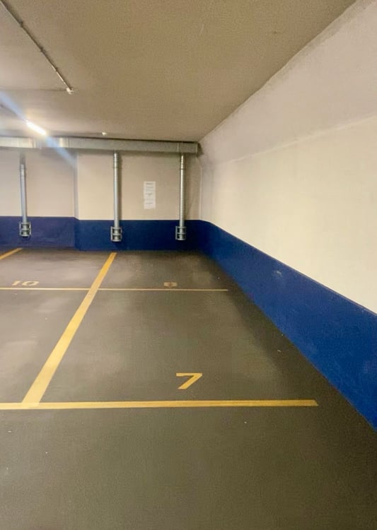 Parcheggio a Paradiso 5