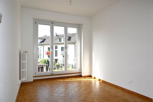 Charmante 2.5-Zimmerwohnung im Hochparterre mit Balkon in Bern 3