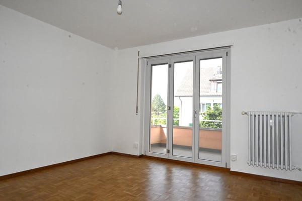 Helle 2.5-Zimmer-Wohnung mit Balkon in Bern-Bümpliz 2