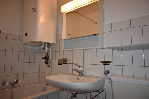 Helle 2.5-Zimmer-Wohnung mit Balkon in Bern-Bümpliz 6