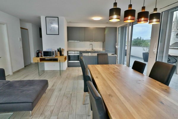 Superbe attique de 4.5 pces au centre du village