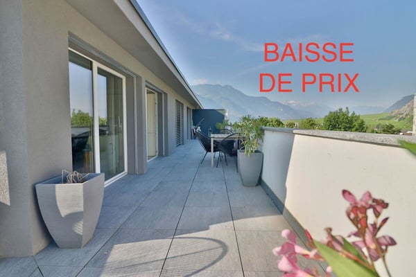 Superbe attique de 4.5 pces au centre du village 11