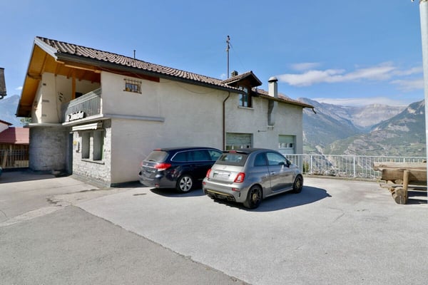 Fey - 2 Immeubles à transformer à 3 minutes d'Aproz. 5