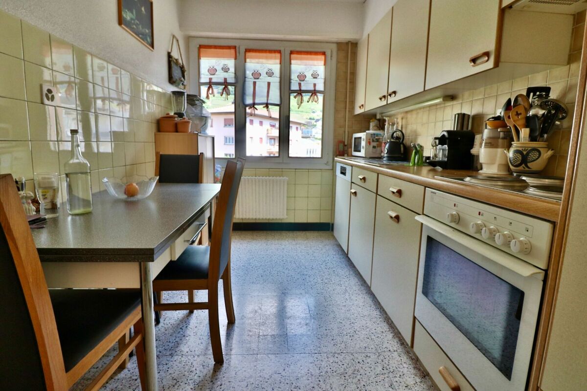 Appartement 2.5 pces rénové avec rendement immédiat