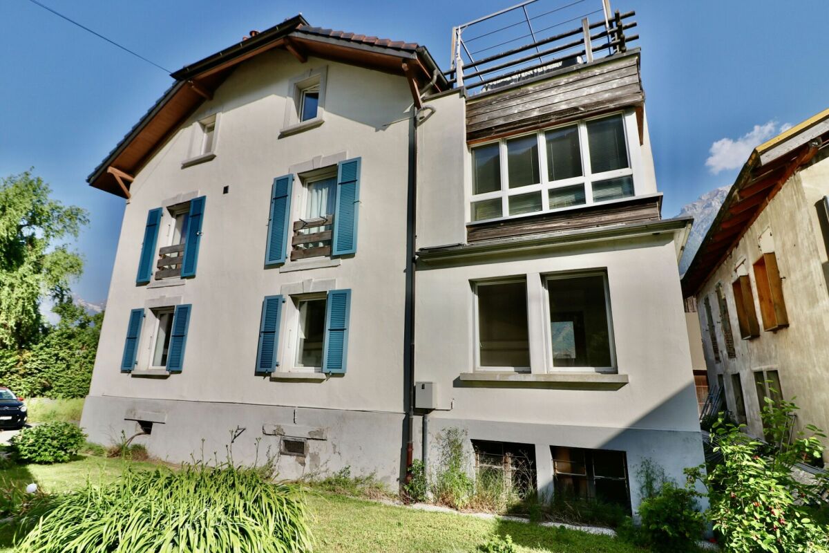 Charrat - Appartement 3.5 pces rénové dans petite PPE