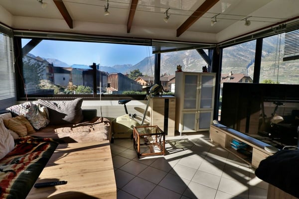 Maison 6.5 pces avec veranda, terrasse et sous-sol 3