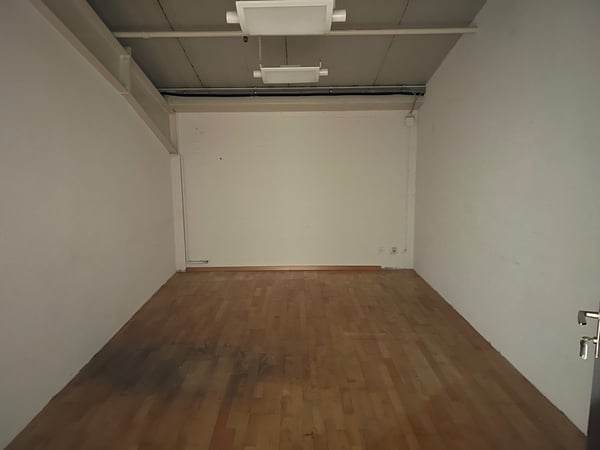 Gewerbe in Wangen SZ Geeignet als Atelier, Büro, Praxis 23