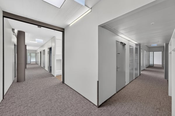 Vollausgebaute Büroflächen im Peter Merian Haus! 3