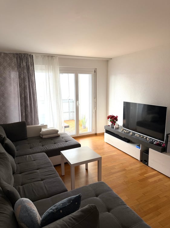 Charmante 4.5-Zimmer-Wohnung mit Balkon in Pfäffikon ZH 6