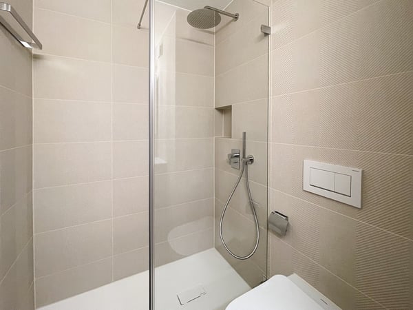 Charmante 4-Zimmer-Wohnung mit Balkon an ruhiger Lage in Horgen 9