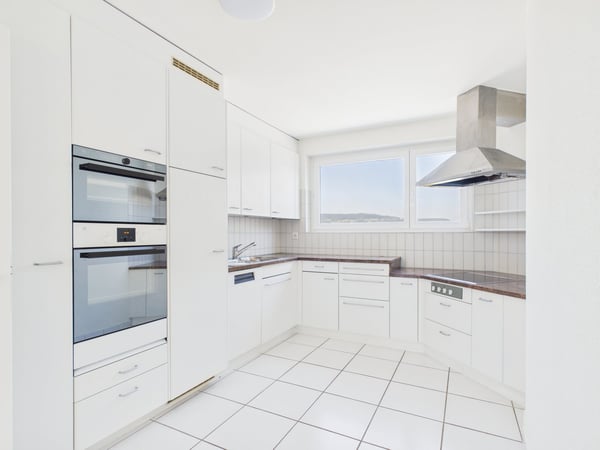 Wohnen mit Panorama-Seesicht: Grosszügige 5.5-Zimmer-Wohnung mit XXL-Terrasse 7