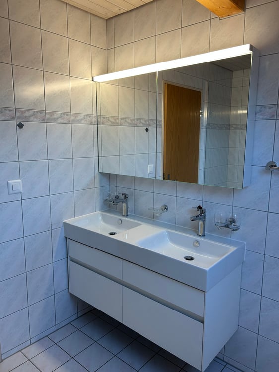 Helle und grosszügige Dachwohnung in ruhigem Wohnquartier 10