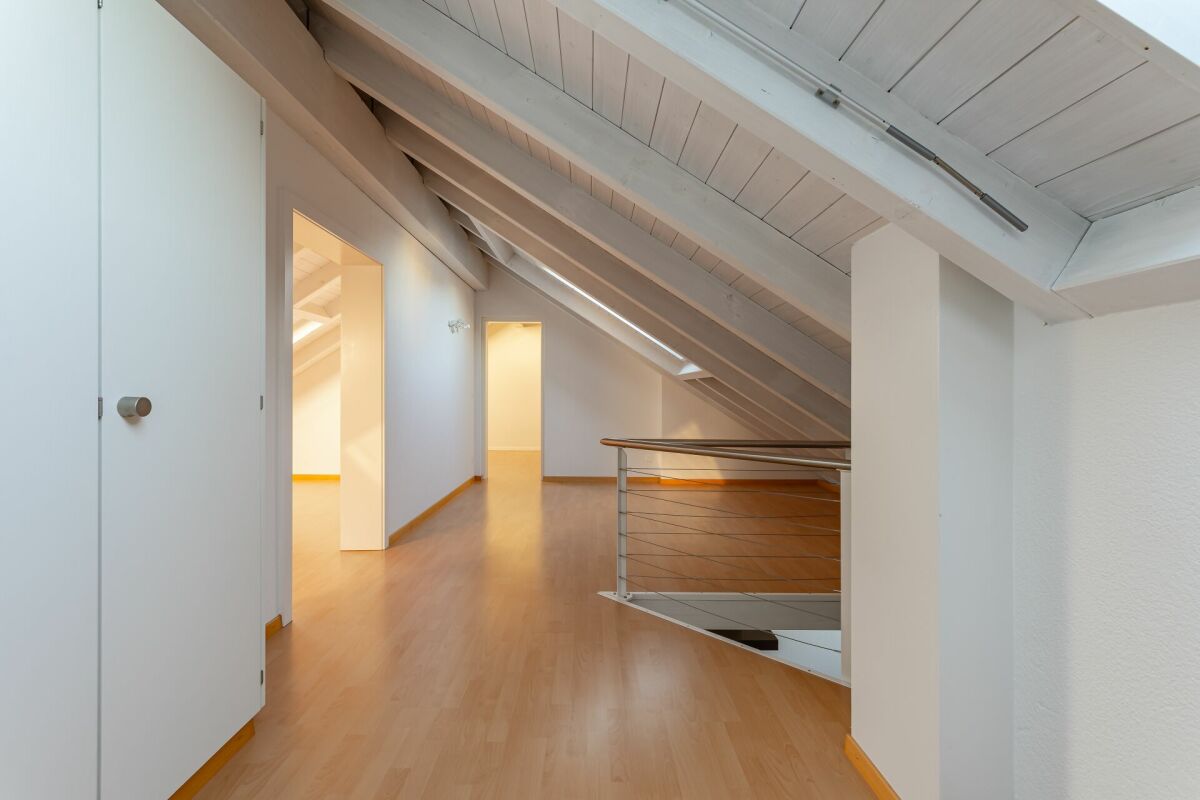 Large 7 1/2-room maisonette apartment in Cham