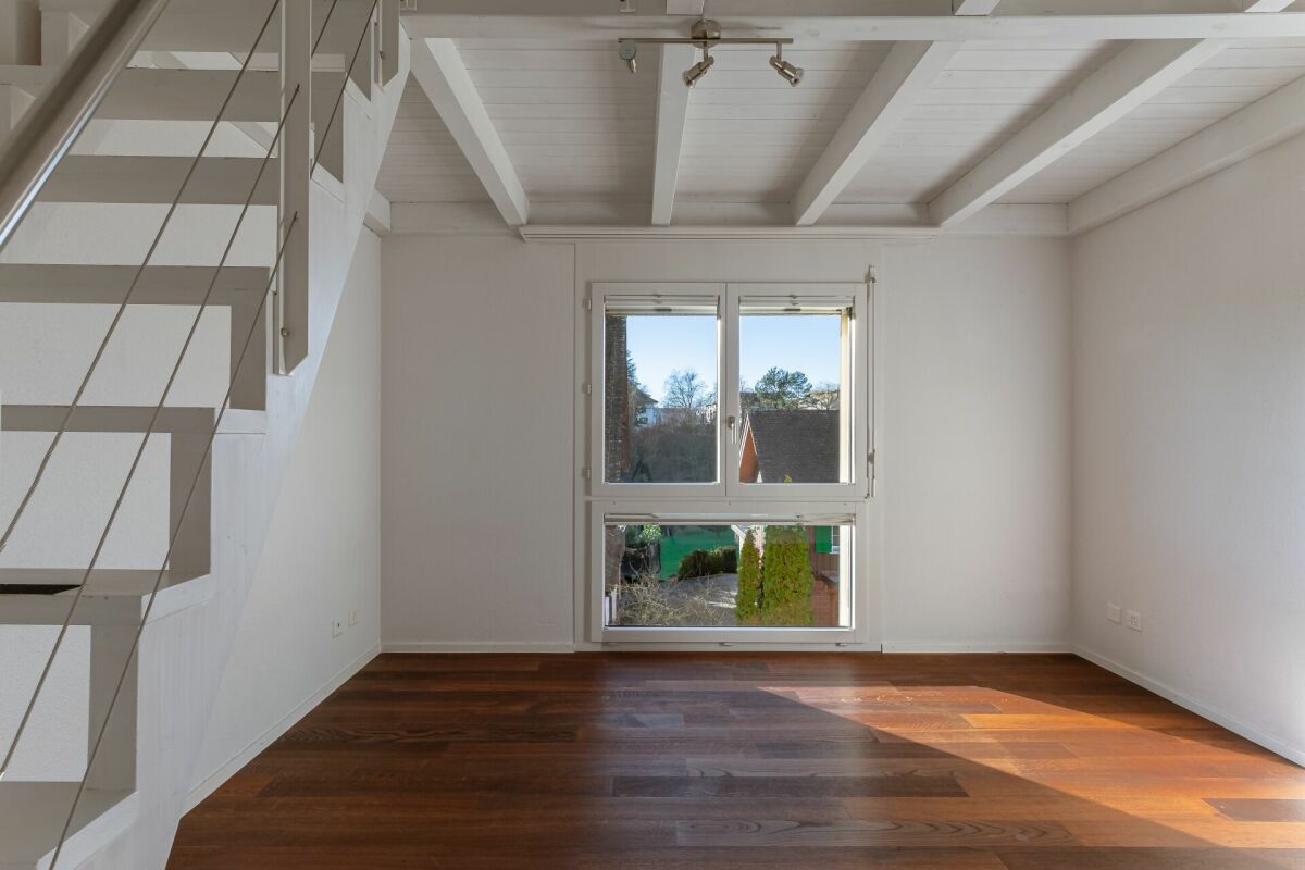 Large 7 1/2-room maisonette apartment in Cham