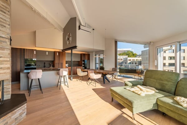 Hochwertig renovierte 5 1/2-Zimmer-Attikawohnung im Herzen von Hünenberg 8