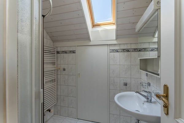 6 1/2-Zimmer Einfamilienhaus in Kilchberg an ruhiger und gut besonnter Hanglage 15