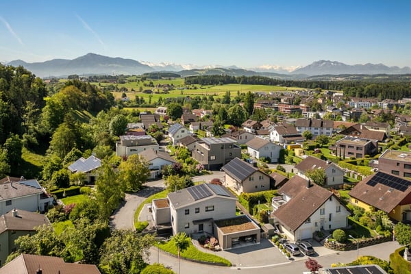 Traumhaft schönes Einfamilienhaus mit grossem Umschwung 27
