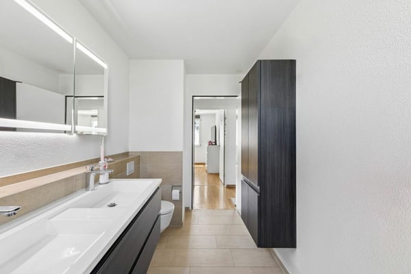 moderne 4 1/2 Zimmerwohnung mitten in Rotkreuz 18