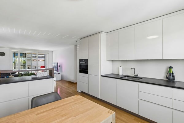 moderne 4 1/2 Zimmerwohnung mitten in Rotkreuz 4