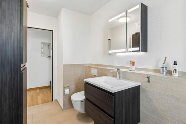moderne 4 1/2 Zimmerwohnung mitten in Rotkreuz 15