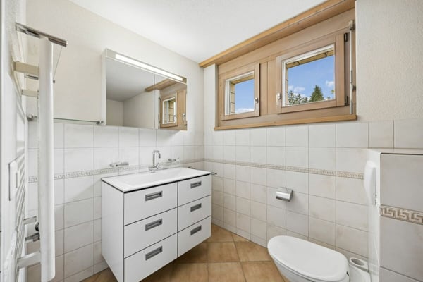 grosszügiges 6 1/2 Zimmer-Doppeleinfamilienhaus in Rotkreuz 28