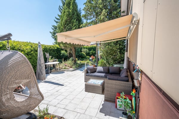 Zweifamilienhaus mit wunderschönem Garten & viel Potenzial 6