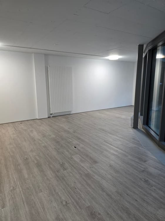 Modernes Büro mit Serverraum und flexibler Aufteilung im repräsentativen Businesscenter Halten 6