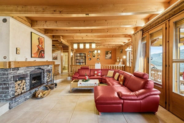 Charmant chalet familial avec potentiel professionnel à Erde 2