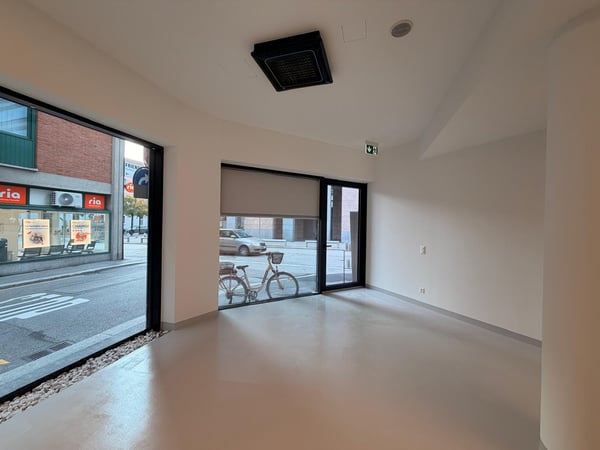Spazio commerciale / ufficio in Centro Lugano 9