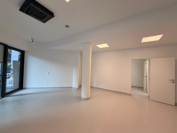 Spazio commerciale / ufficio in Centro Lugano 10