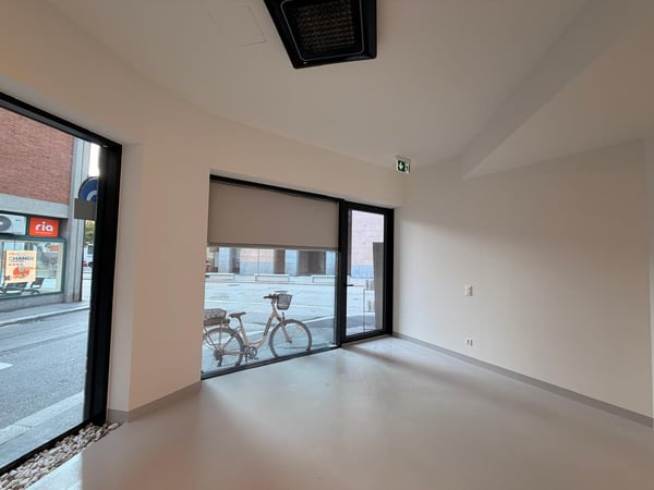 Spazio commerciale / ufficio in Centro Lugano 8