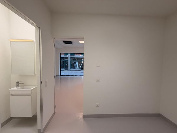 Spazio commerciale / ufficio in Centro Lugano 15